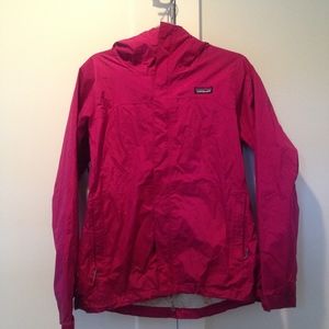 SOLD Patagonia Pink Women's Raincoat Activewear
